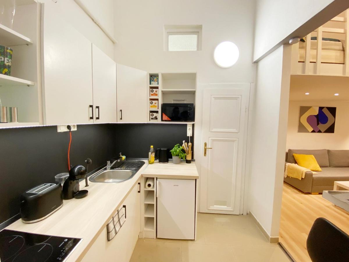 Goldart Design In The Heart Of *